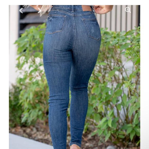 High rise Judy blue skinny jean - Picture 5 of 11